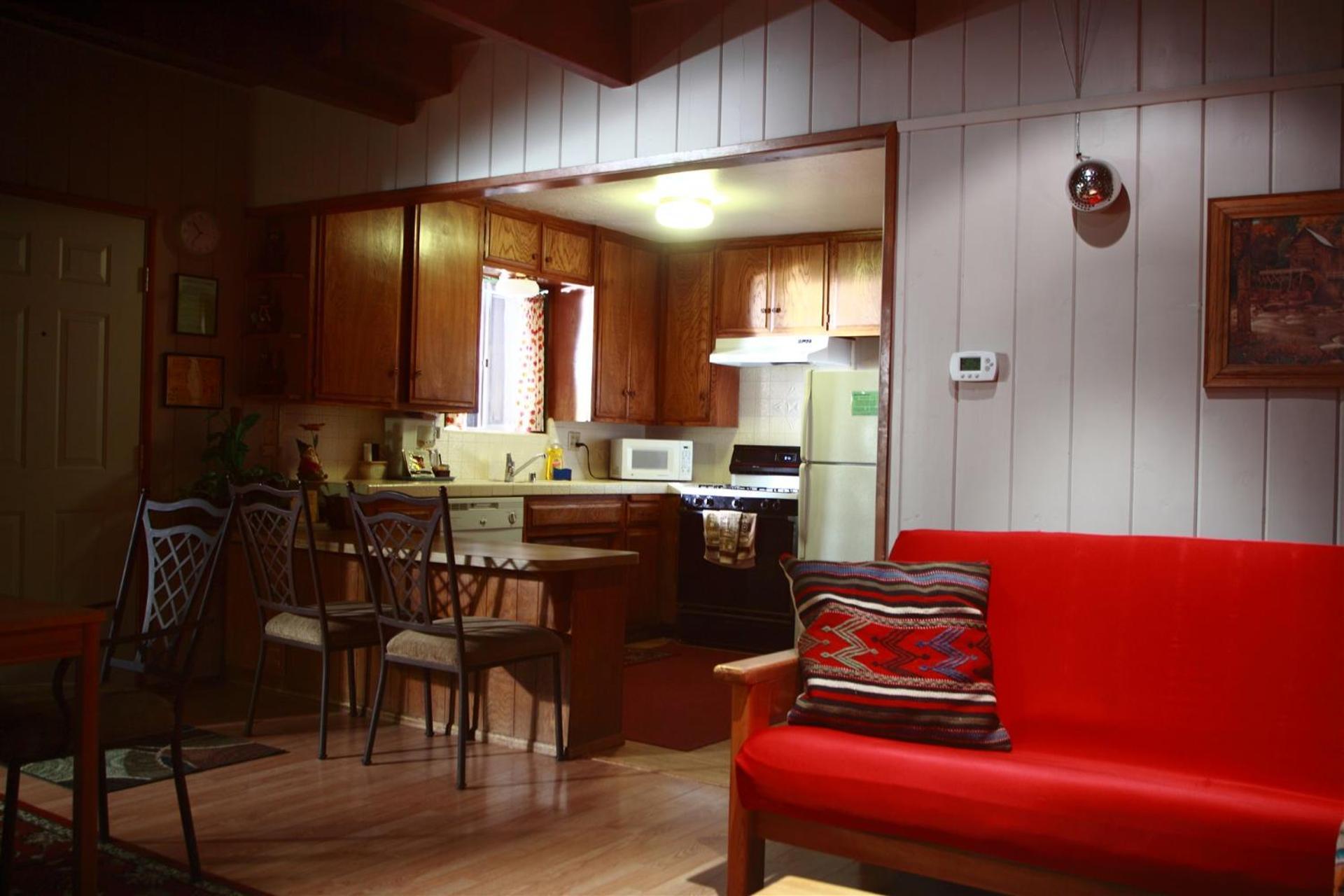 Sleepy Hollow Cabins And Hotel Crestline Exterior photo